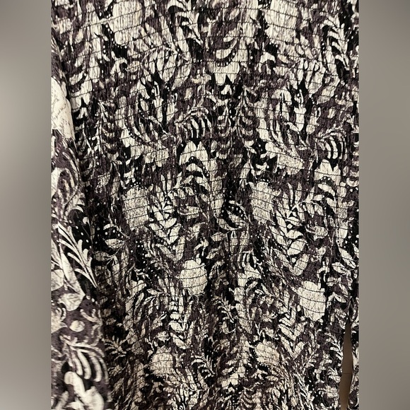 Smocked Print Blouse - Part Two (Size 34 / XS) - Picture 7 of 10